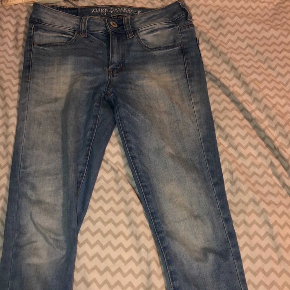 American Eagle Jeans Size: 2 Short. Super Stretch